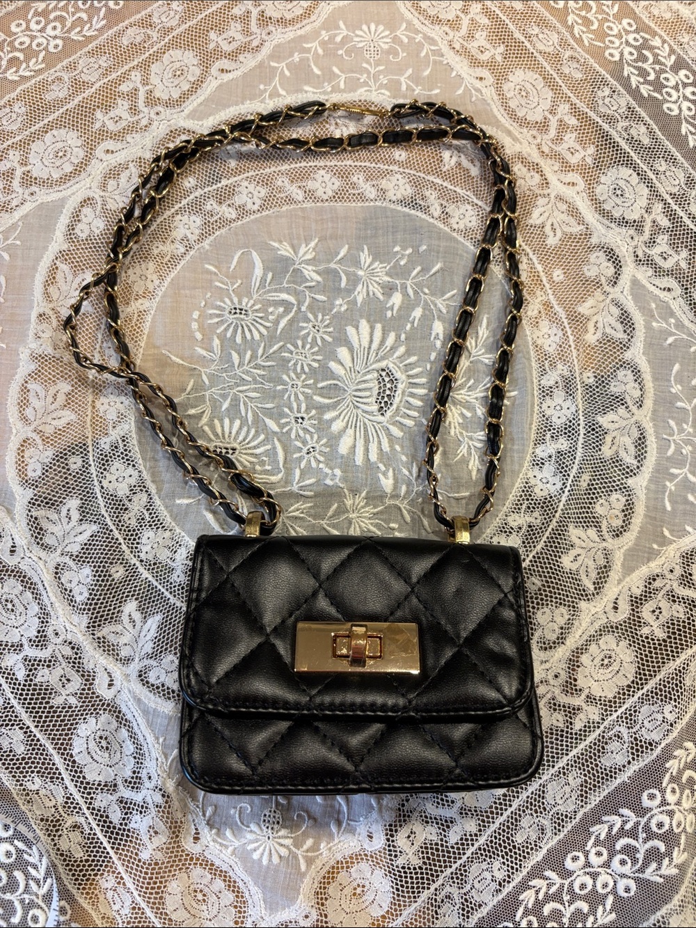 Quilted Black Crossbody Bag with Gold Chain